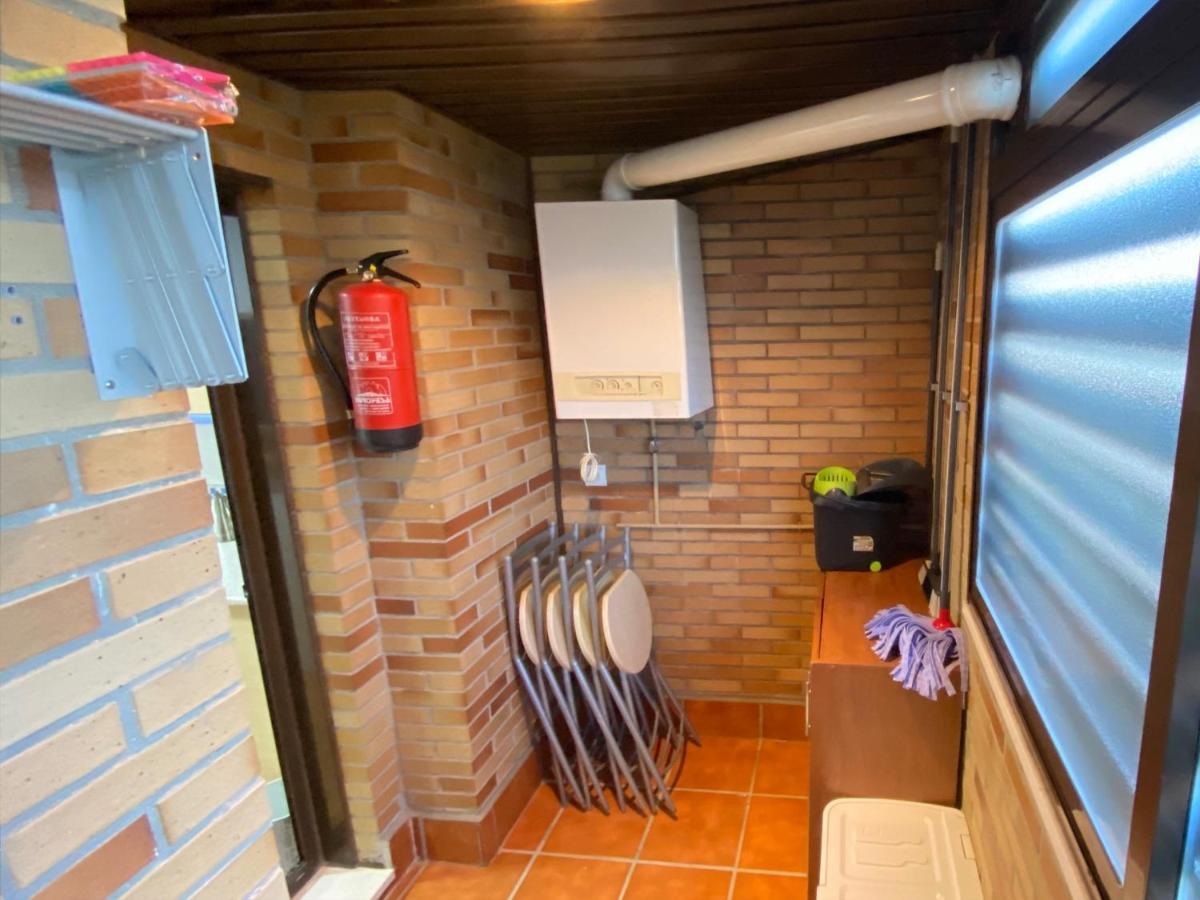 Aires De Toledo-Parque Warner Y Madrid En Familia Apartment Exterior foto