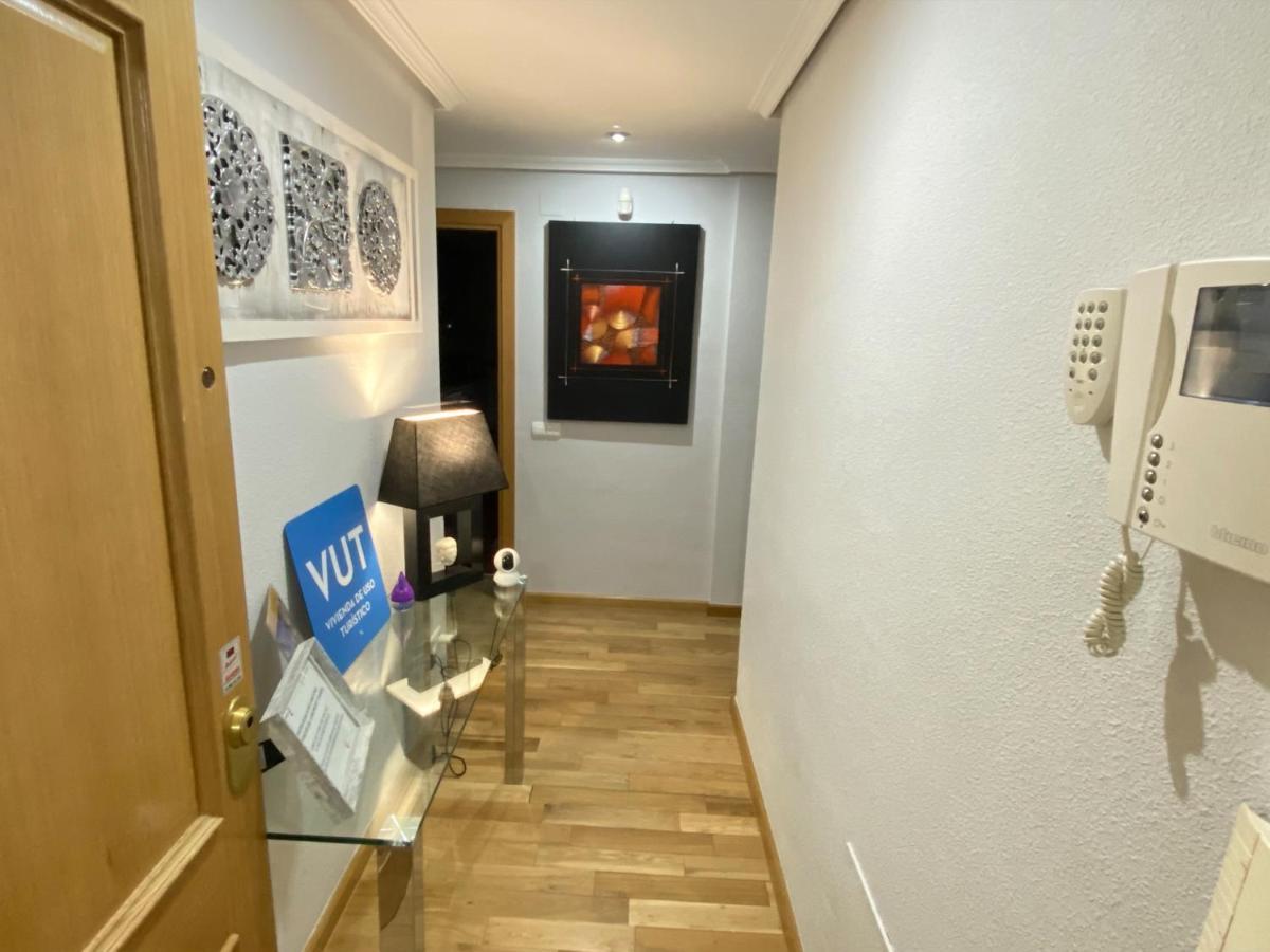 Aires De Toledo-Parque Warner Y Madrid En Familia Apartment Exterior foto