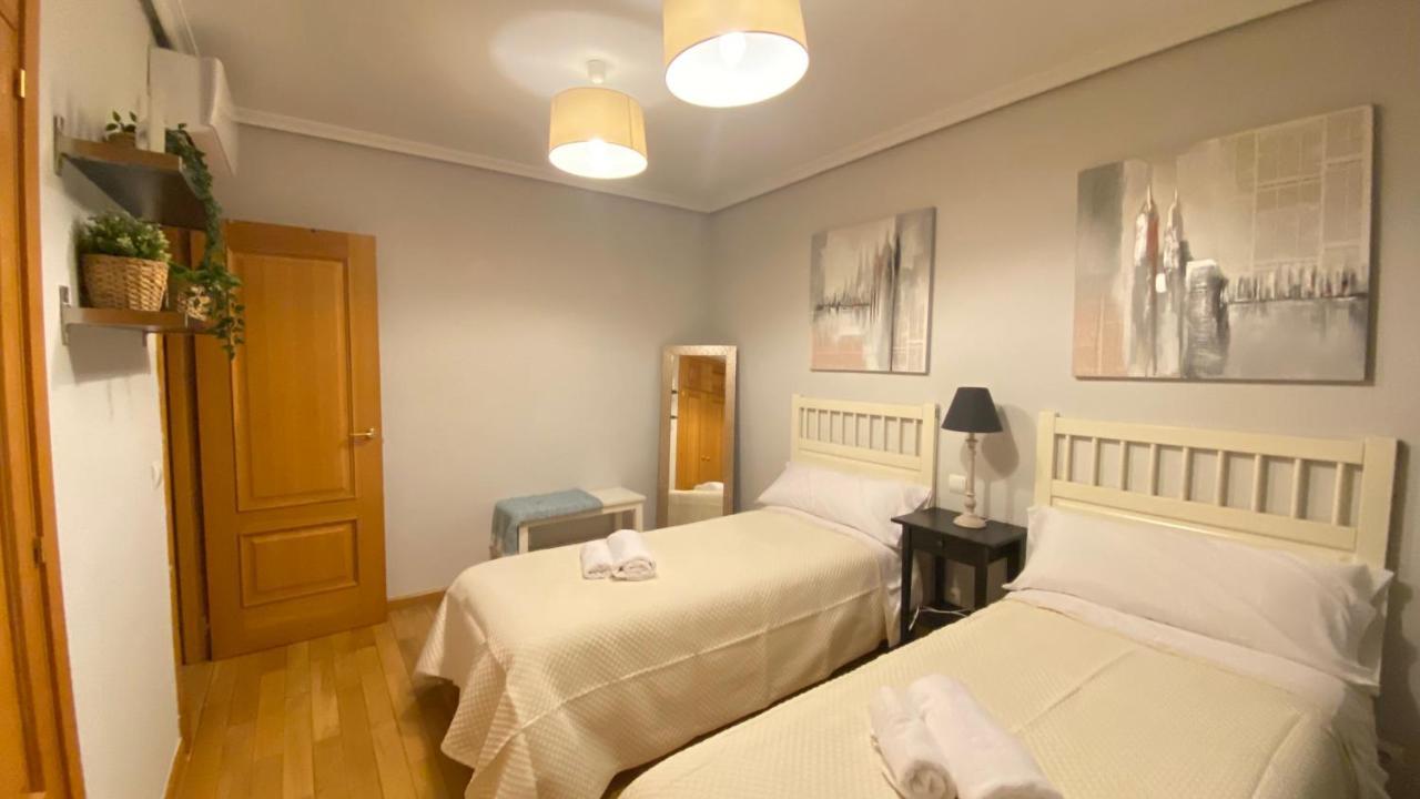 Aires De Toledo-Parque Warner Y Madrid En Familia Apartment Exterior foto
